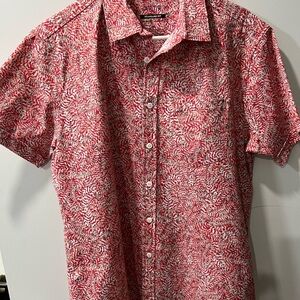 Apt. 9 Premier Flex Untucked Fit Button Down Shirt Red and White Leafy Pattern